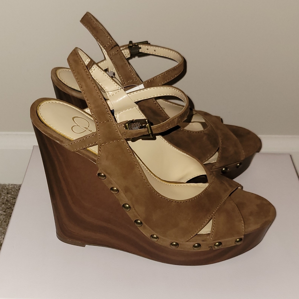 Jessica Simpson, Tausen, Tobacco Brown